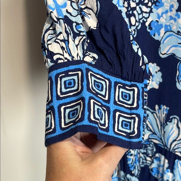 Lilly Pulitzer Blue and White Sundress with Cuffed 3/4 Sleeves - Picture 6 of 14